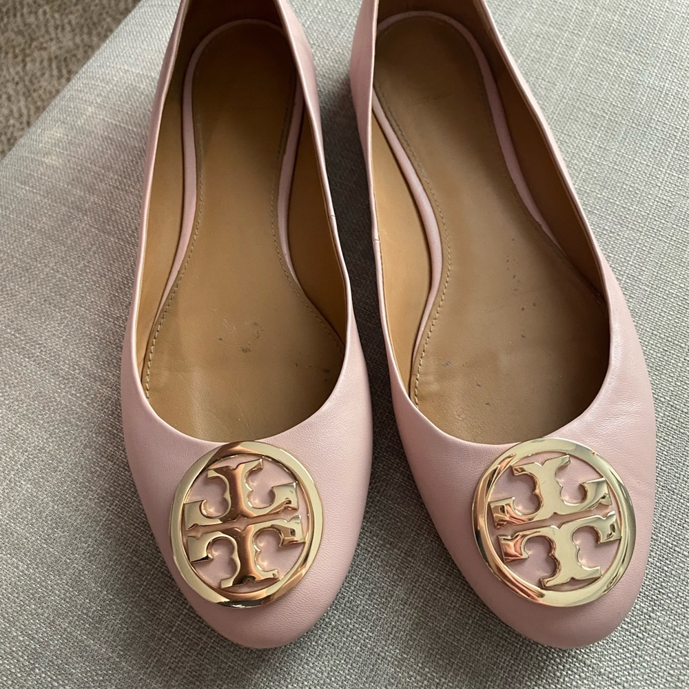 Tory Burch flats light pink with gold emblem size 9